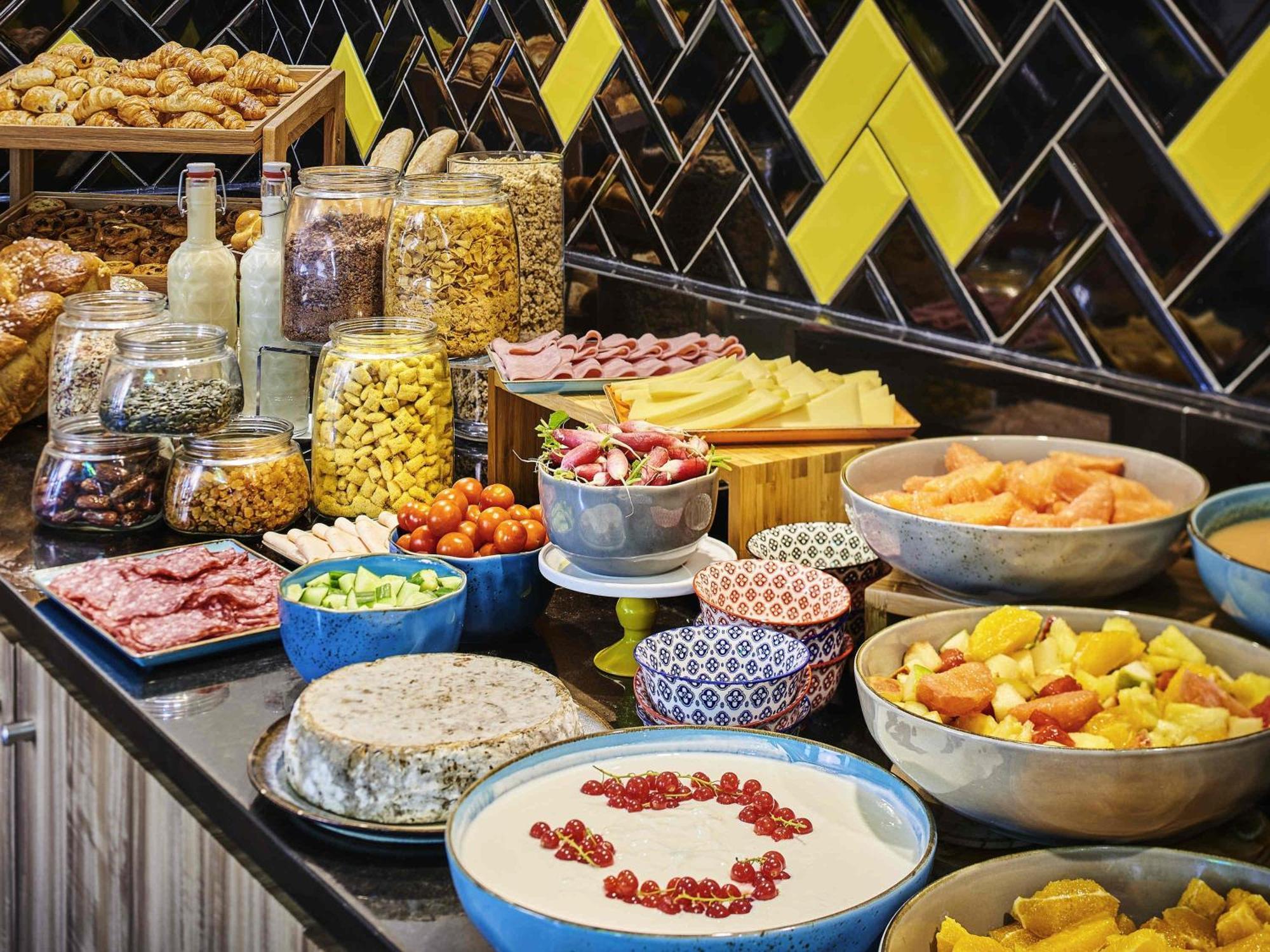 Hotel Mercure Gare De Lyon Tgv 4*