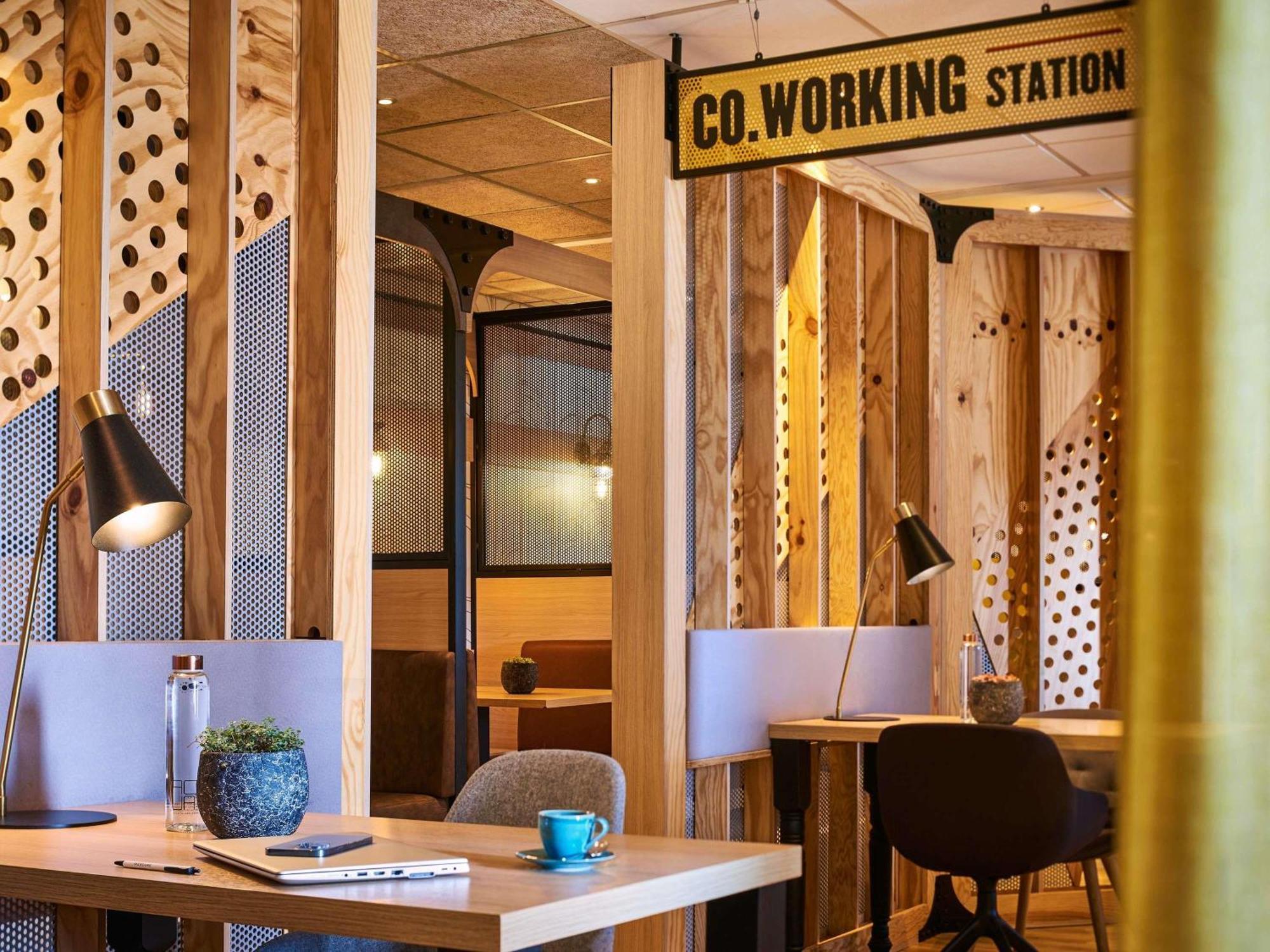 Hotel Mercure Gare De Lyon Tgv 4*